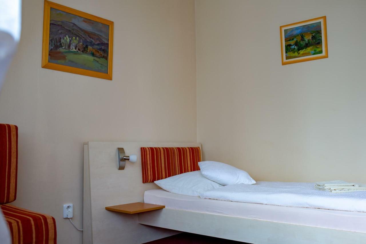 Penzion Na Kurtech Opava Exteriör bild