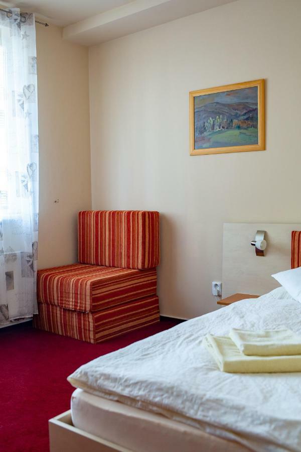 Penzion Na Kurtech Opava Exteriör bild
