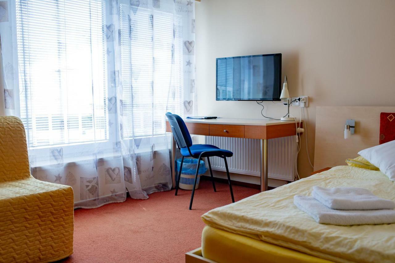 Penzion Na Kurtech Opava Exteriör bild